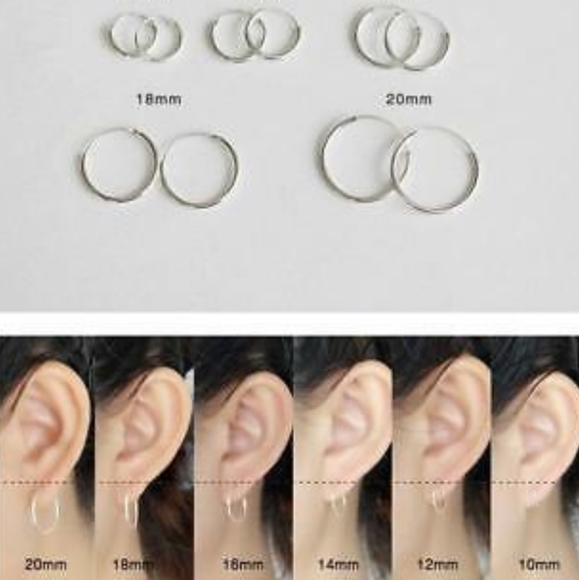 NWOT 18mm Mini Silver Hoop Earrings - Picture 8 of 8